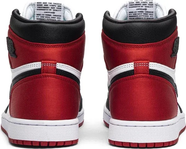 Air Jordan 1 Retro High 'Satin Black Toe' - HypeFly India View 3