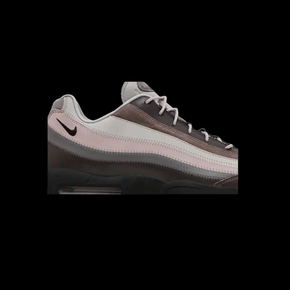 A Ma Maniére x Nike Air Max 95 SP 'While You Were Sleeping' - HypeFly India View 4