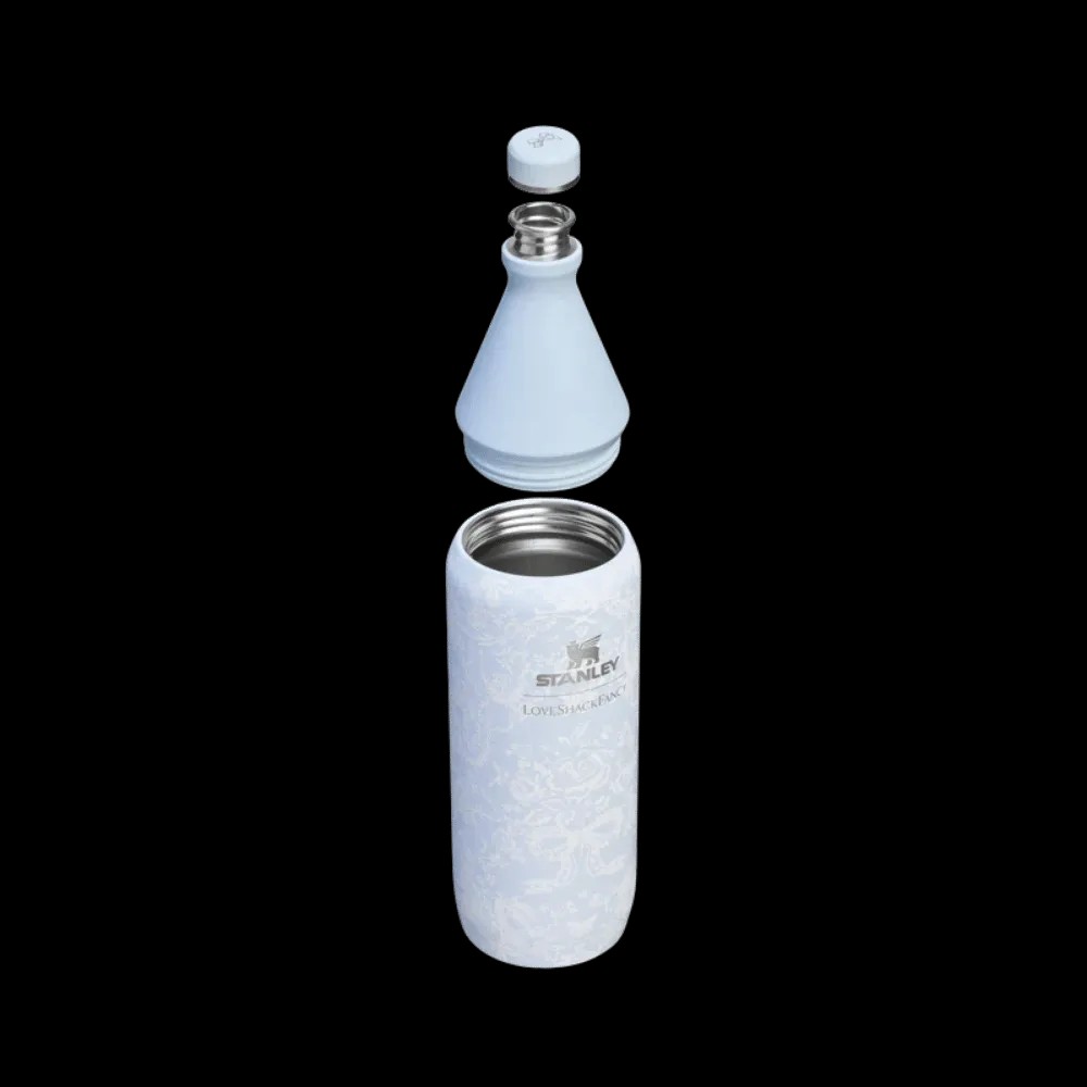 Stanley 1913 X Loveshackfancy Holiday Reserve All Day Wine Set Toscana Toile Alpine Blue 34 OZ - HypeFly India View 2