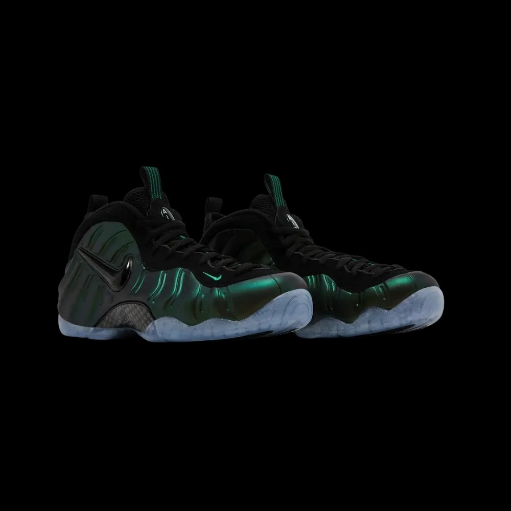 Nike Air Foamposite Pro 'Pine Green' 2025 - HypeFly India View 5