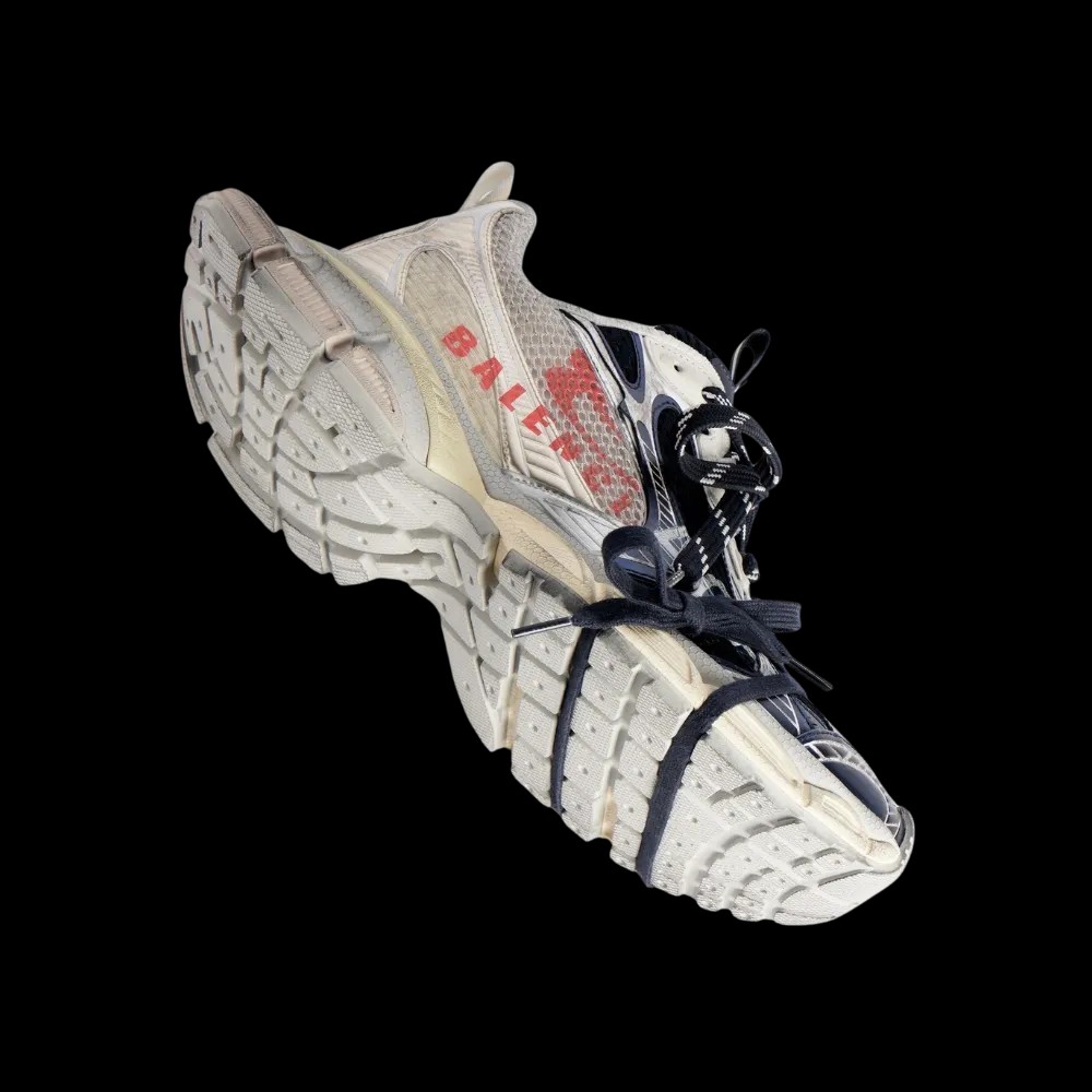 Balenciaga 3XL Split Logo Sneaker In Eggshell - HypeFly India View 3