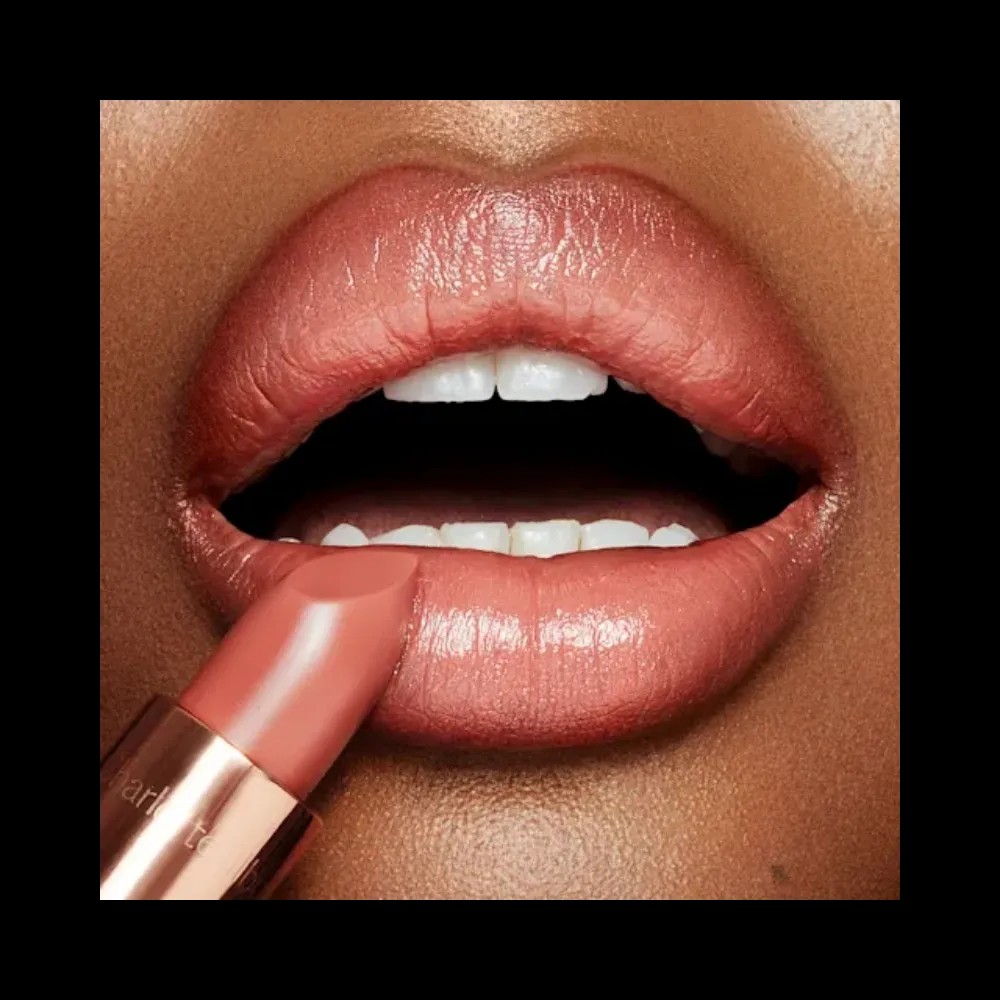 Charlotte Tilbury K.I.S.S.I.N.G Bitch Perfect - HypeFly India View 4