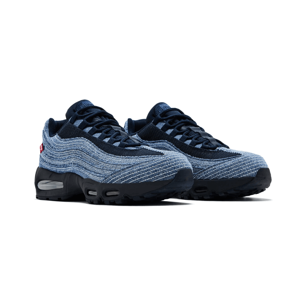 Levi's x Air Max 95 OG 'Obsidian' - HypeFly India View 5