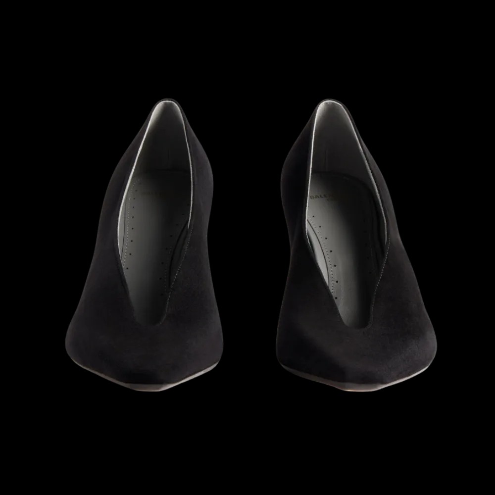 Balenciaga Duchesse Pump In Black - HypeFly India View 5