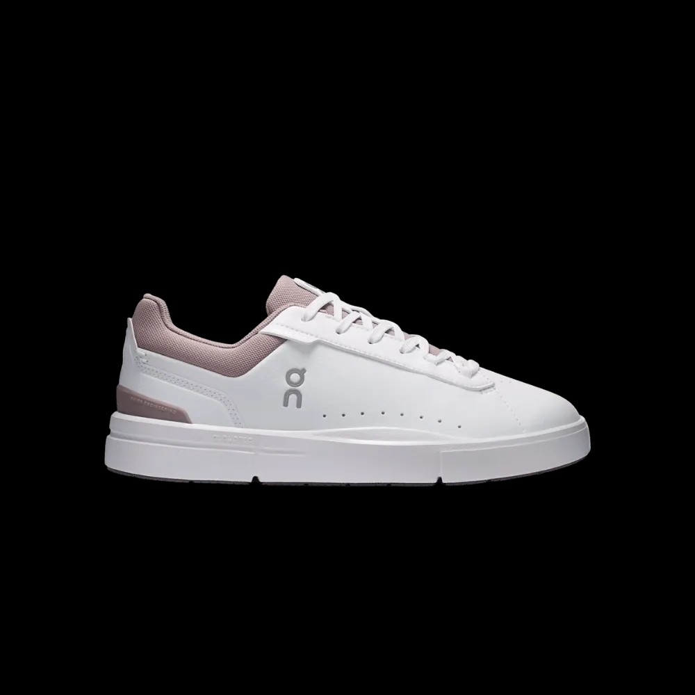 On Running The Roger Advantage White Heron - HypeFly India View 1