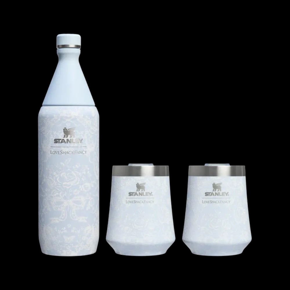 Stanley 1913 x LoveShackFancy Holiday Reserve All Day Wine Set (34OZ) Toscana Toile Alpine Blue - HypeFly India View 1