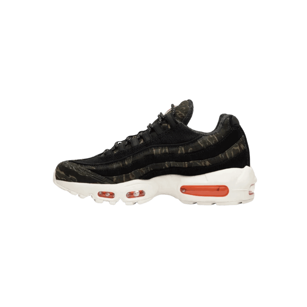 Carhartt WIP x Nike Air Max 95 'Camo' - HypeFly India View 4