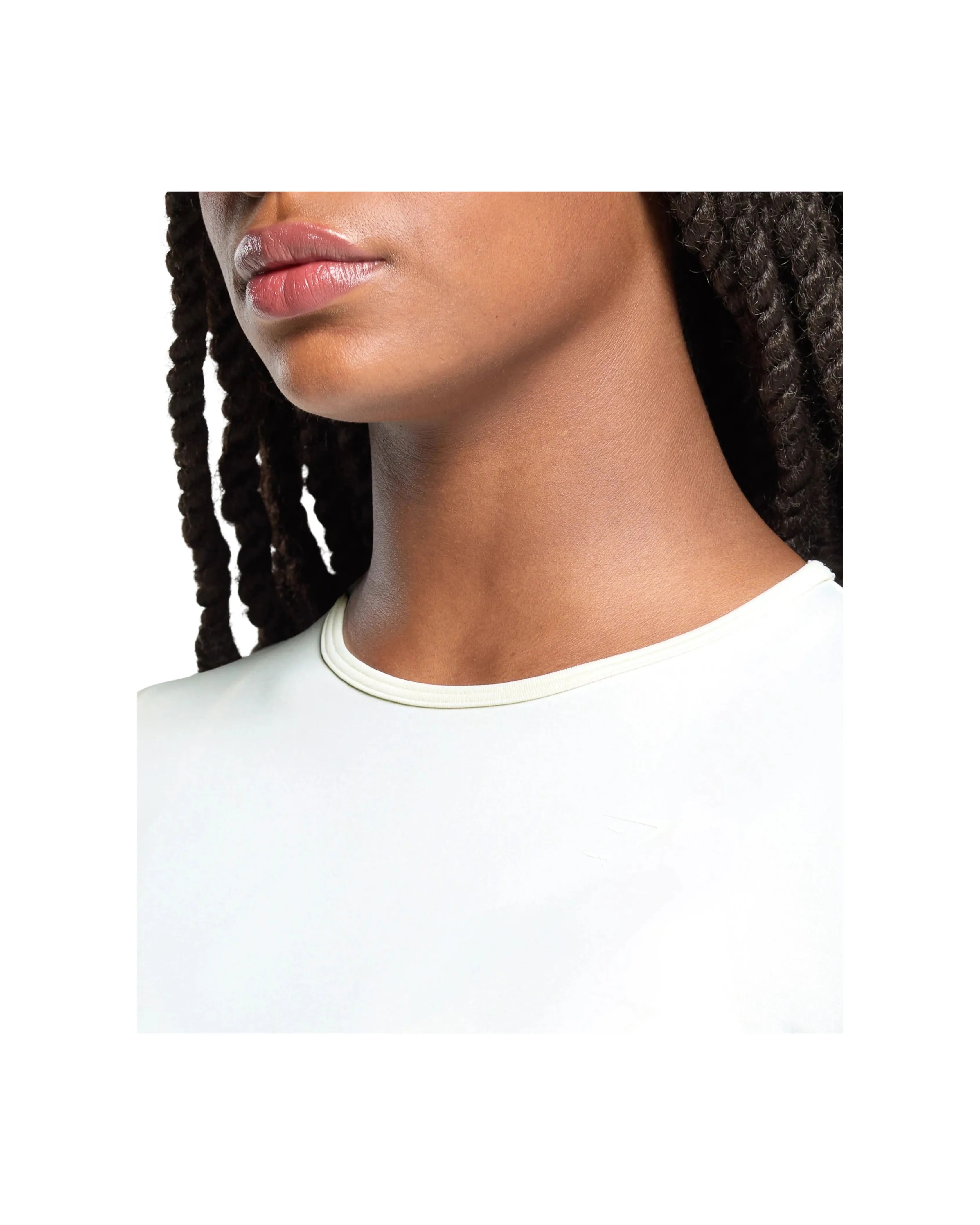 Gymshark Everyday Seamless Long Sleeve Crop Top Soft White - HypeFly India View 4