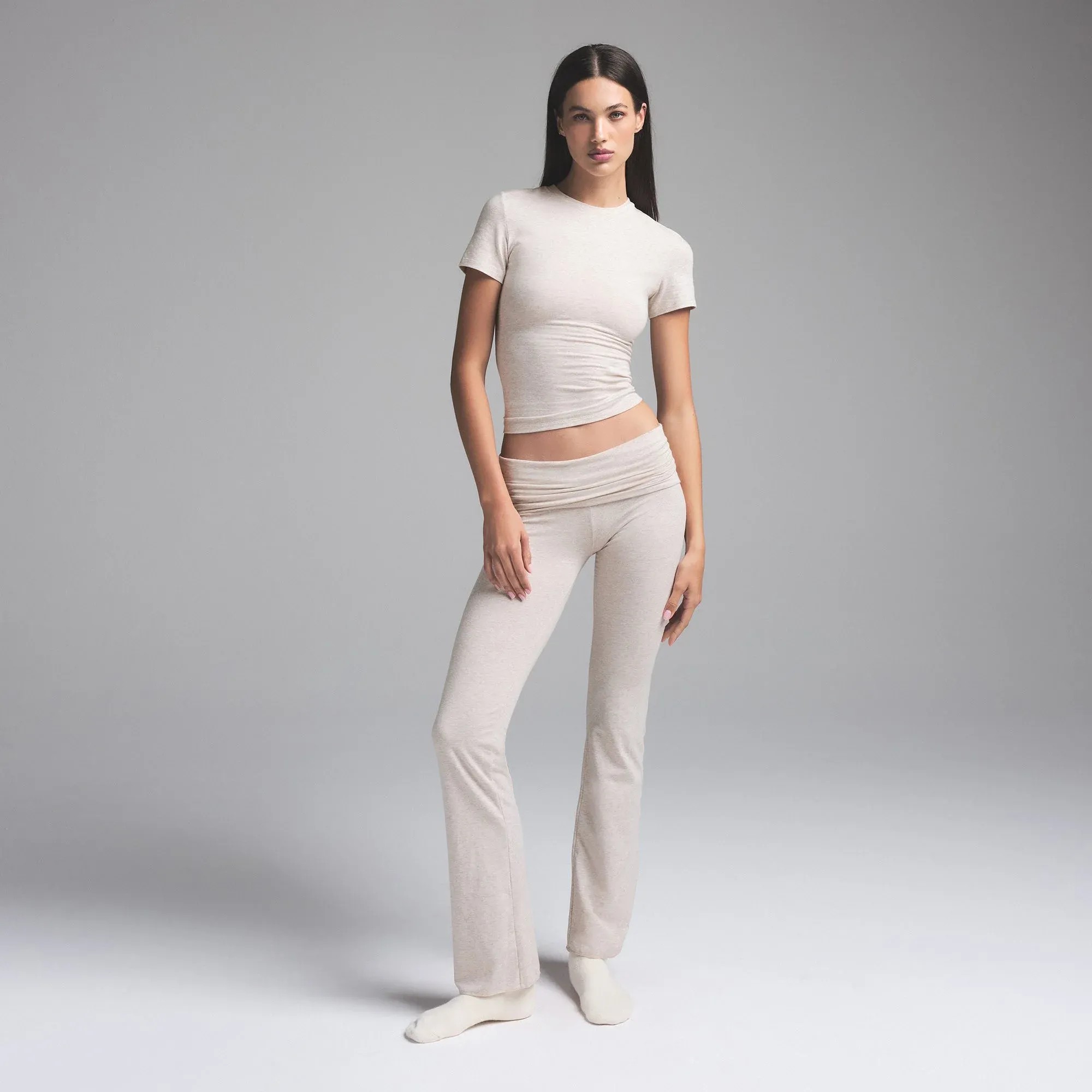 Skims Cotton Jersey Foldover Pant Heather Oatmeal - HypeFly India View 2