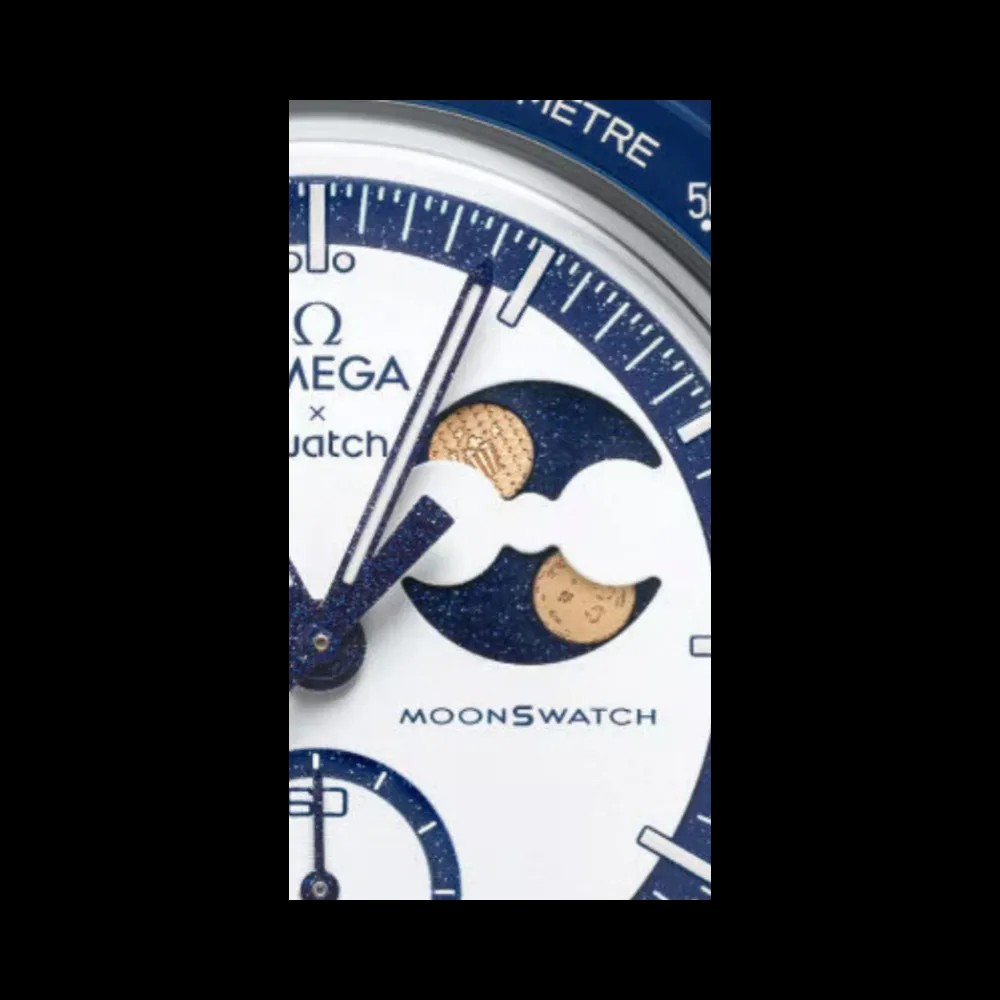SWATCH X OMEGA Bioceramic Moonswatch Mission To Earthphase Moonshine Snoopy Gold Popcorn - HypeFly India View 3
