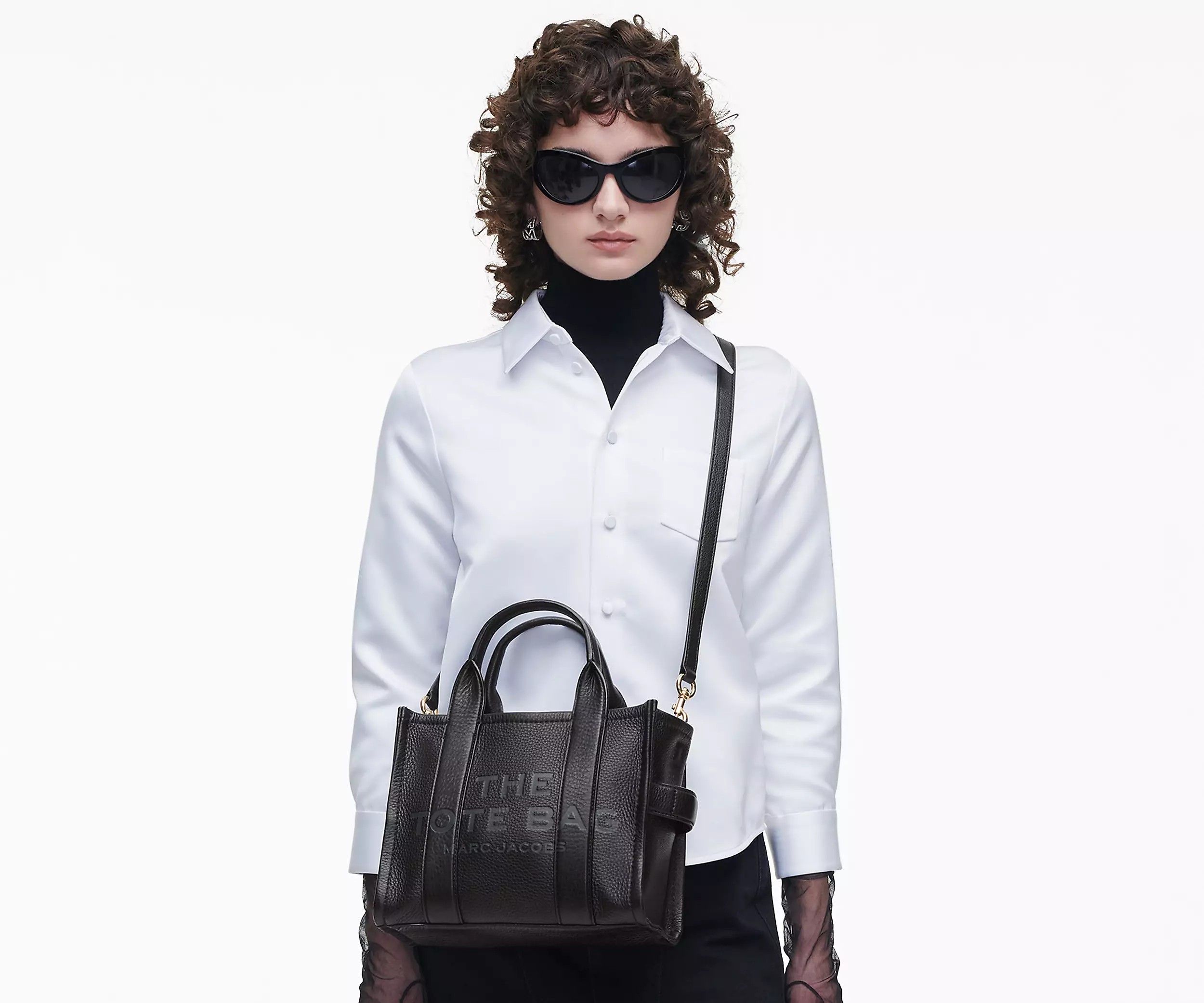 Marc Jacobs The Leather Small Tote Bag 'Black' - HypeFly India View 3