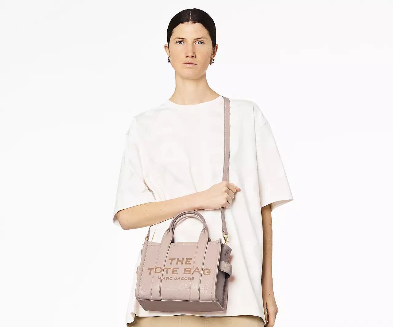 Marc Jacobs The Leather Small Tote Bag 'Rose' - HypeFly India View 4