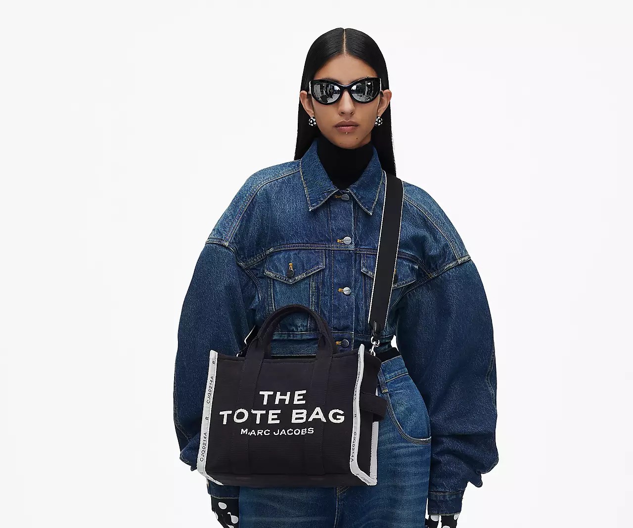 Marc Jacobs The Jacquard Medium Tote Bag 'Black' - HypeFly India View 5