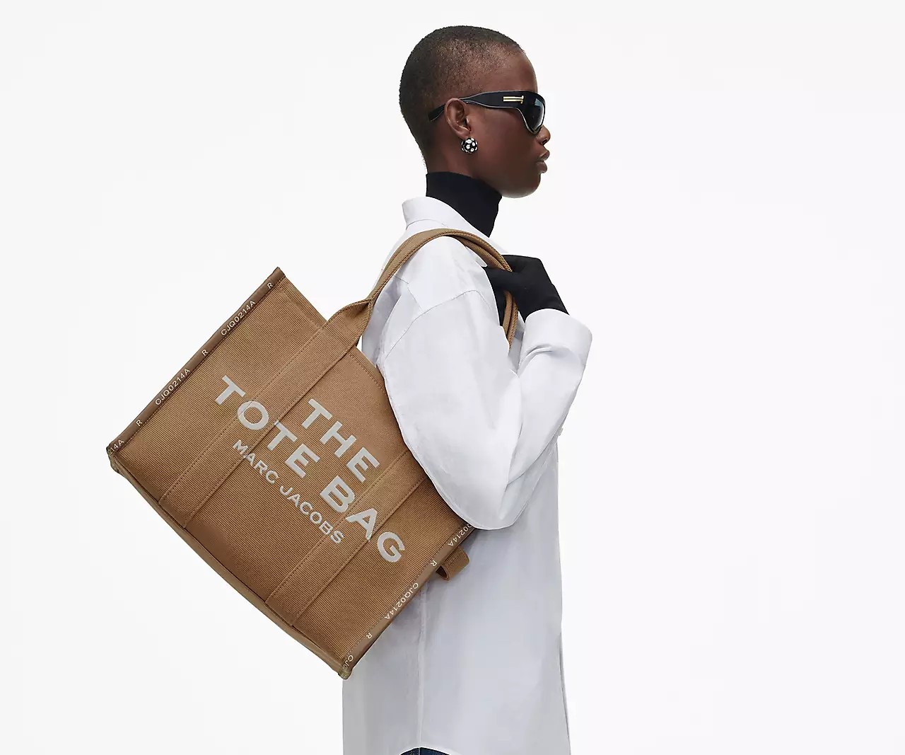 Marc Jacobs The Jacquard Large Tote Bag 'Camel' - HypeFly India View 3