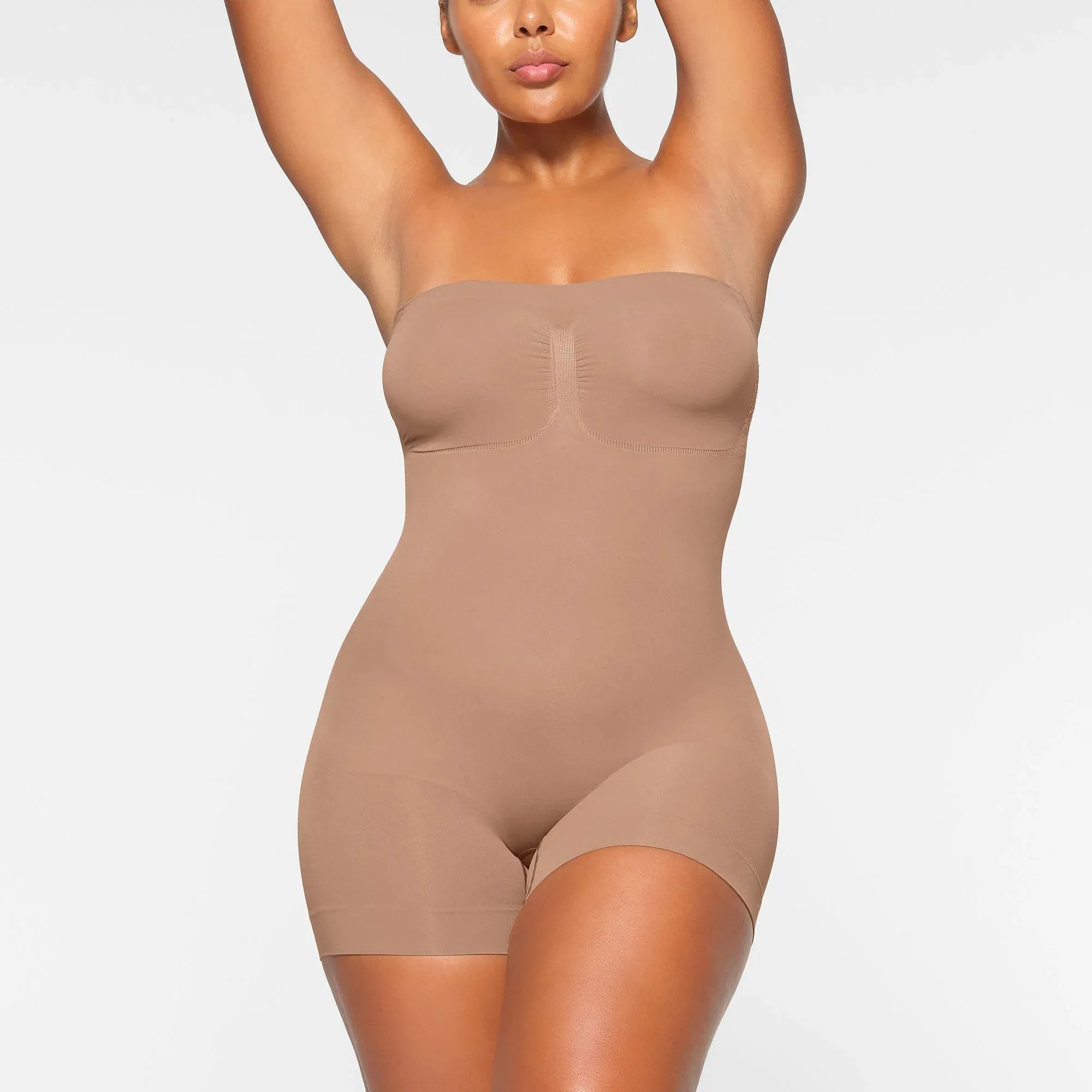 Skims Seamless Sculpt Strapless Shortie Bodysuit Sienna - HypeFly India View 2