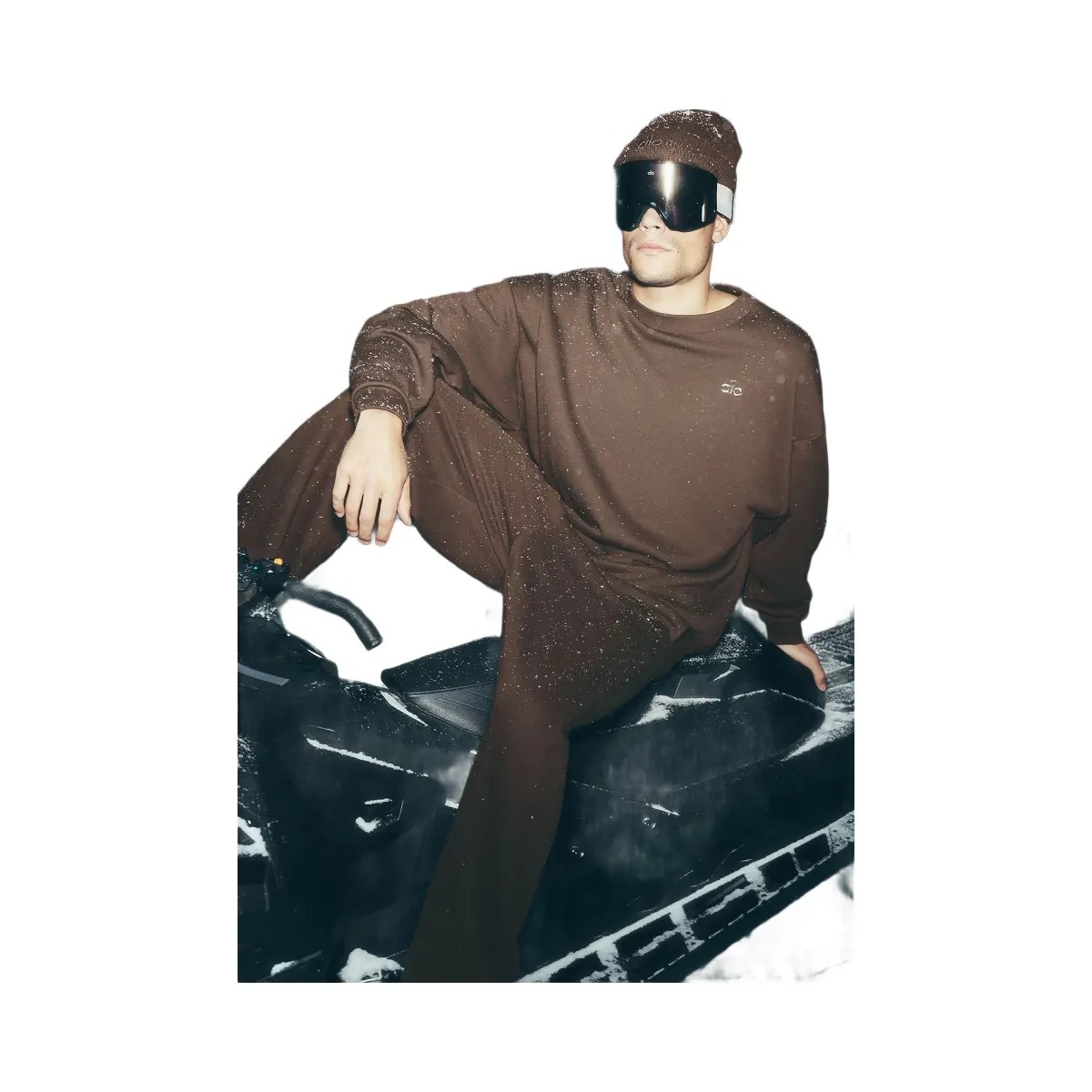 Alo Accolade Crew Neck Pullover - Espresso - HypeFly India View 5