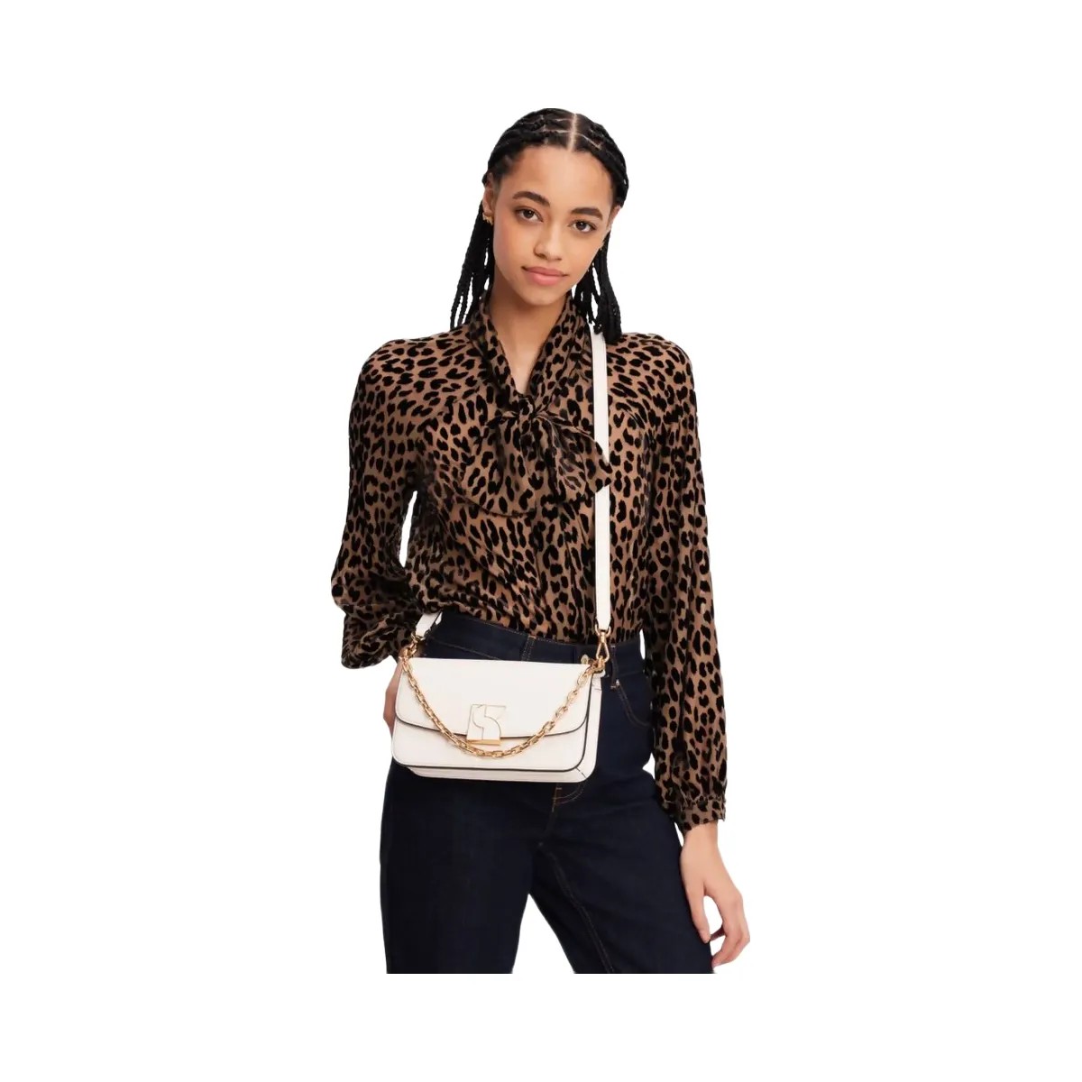 Kate Spade Dakota Small Crossbody Cream - HypeFly India View 2