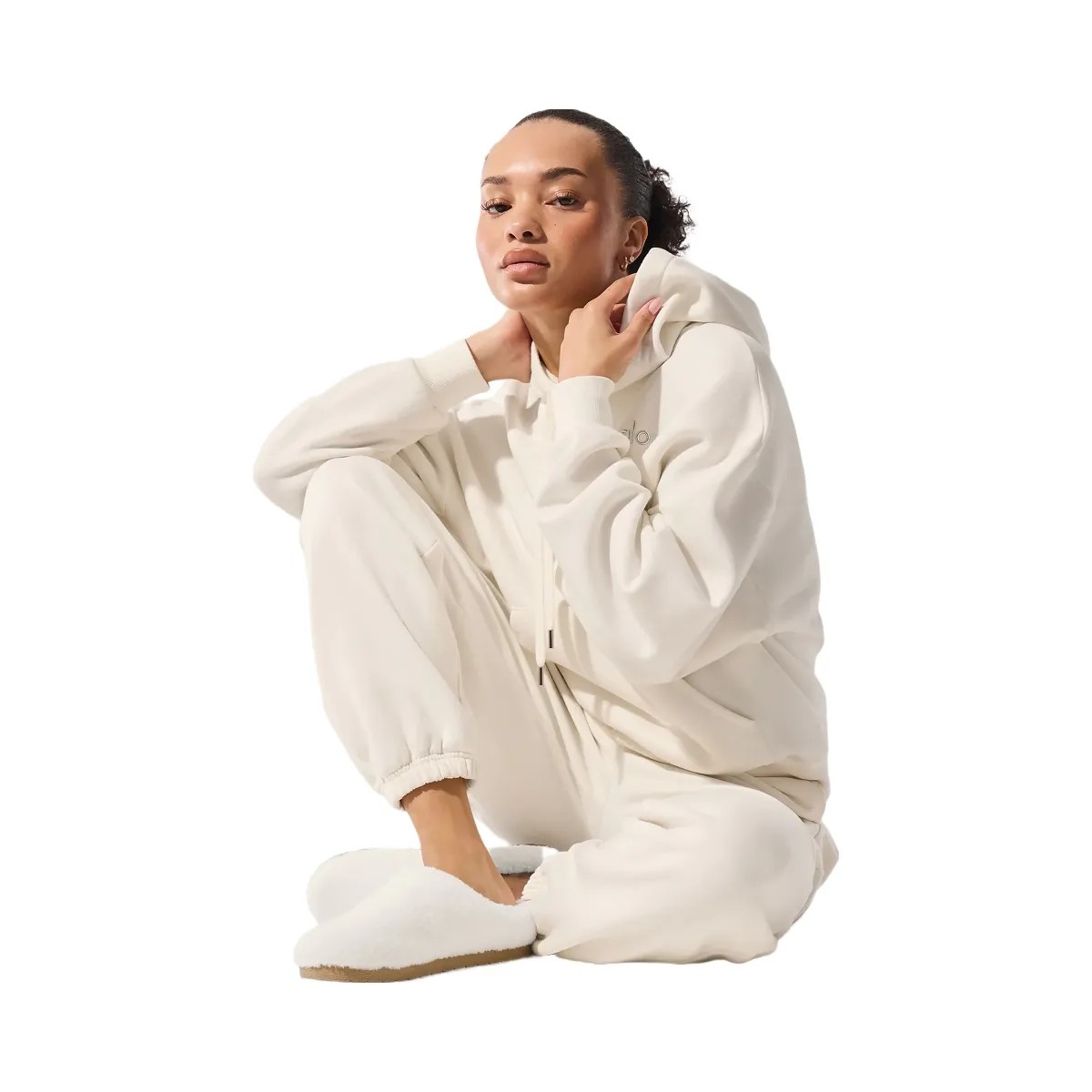 Alo Women's Accolade Hoodie - Ivory - HypeFly India View 4