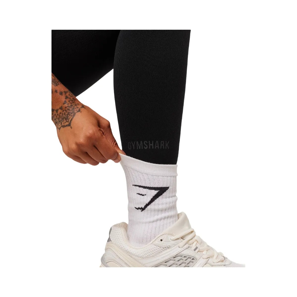 Gymshark Activate Seamless Leggings - Black - HypeFly India View 4