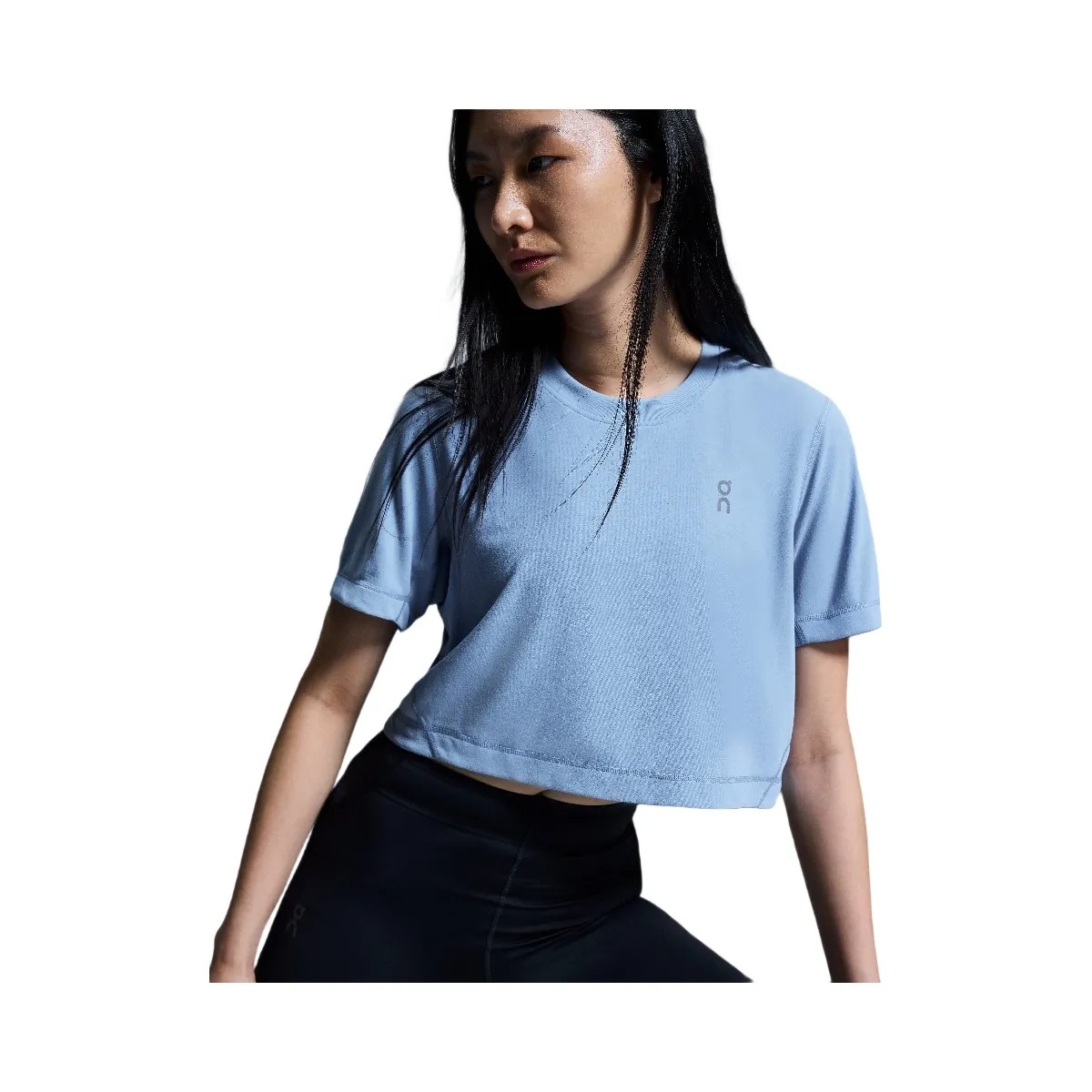 On Train-T Crop Chambray - HypeFly India View 4