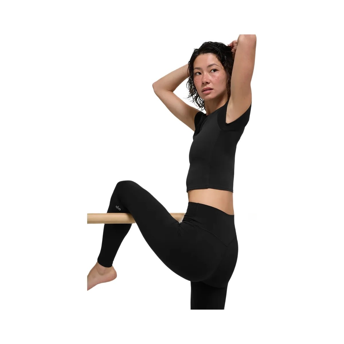 Alo Women's ALO Softsculpt High-Waist Legging - Black - HypeFly India View 4