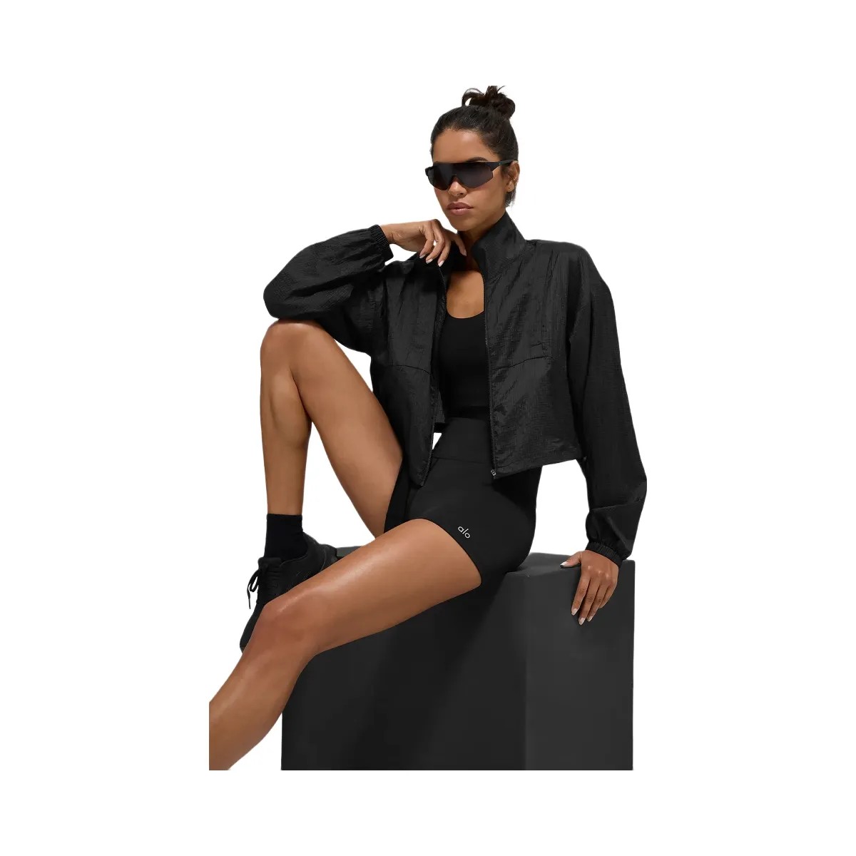 Alo Women's Game Time Full Zip Jacket - Black - HypeFly India View 5