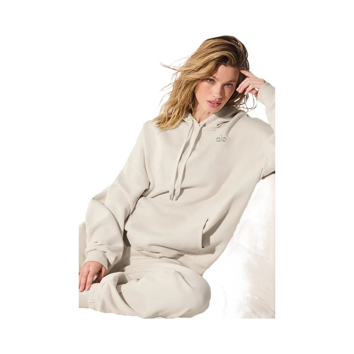 Alo Women's Accolade Hoodie - Bone - HypeFly India View 4