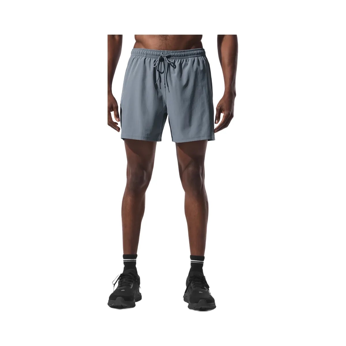 Alo Men's 5" Circuit Short - Steel Grey - HypeFly India View 3