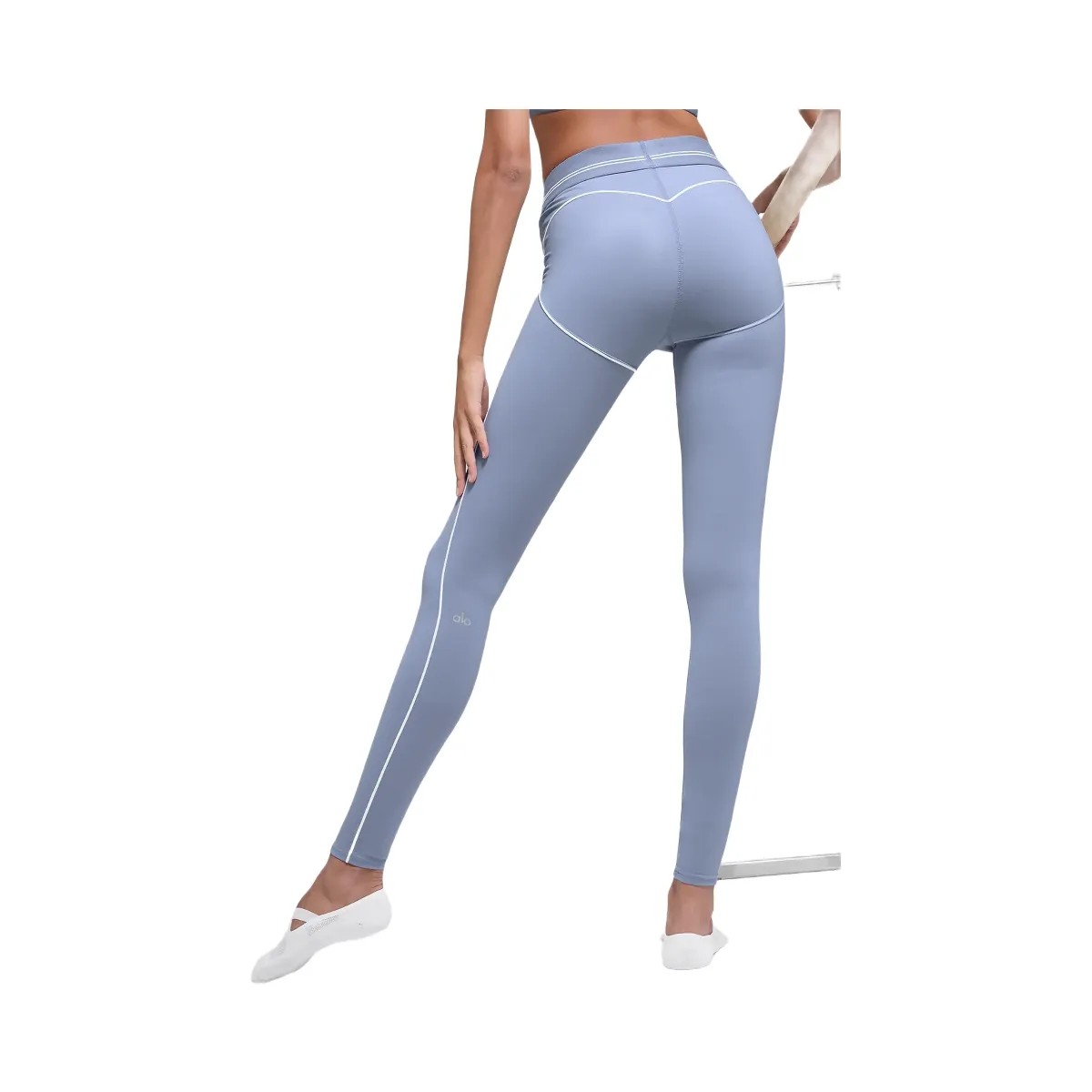 Alo Women's Airbrush High-Waist Heart Throb Legging - Winter Frost/White - HypeFly India View 4