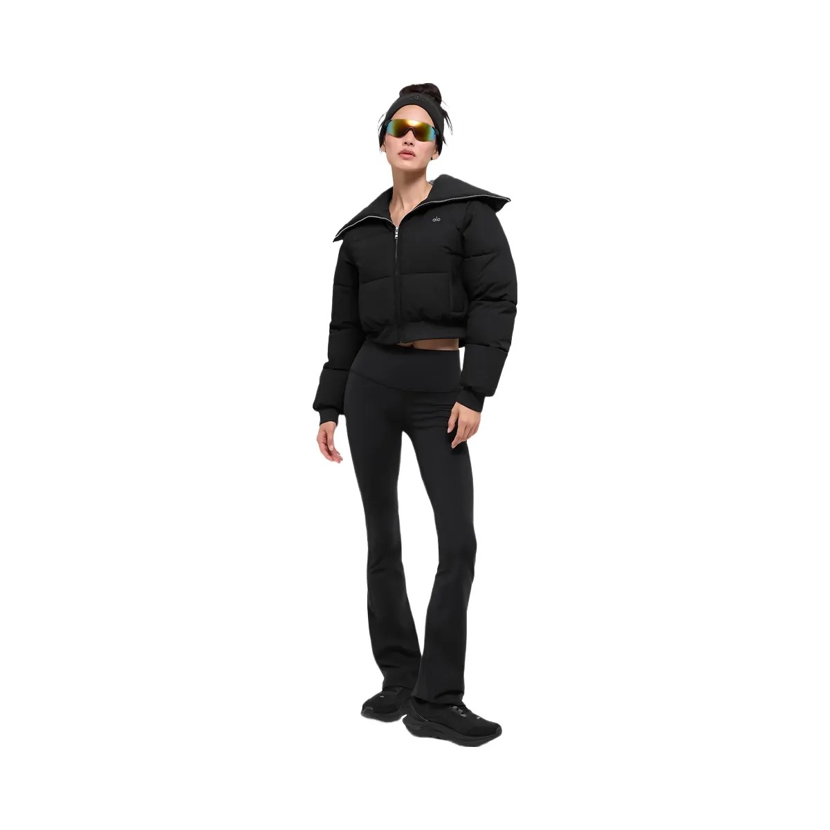 Alo Women's Captivate Puffer - Black - HypeFly India View 3