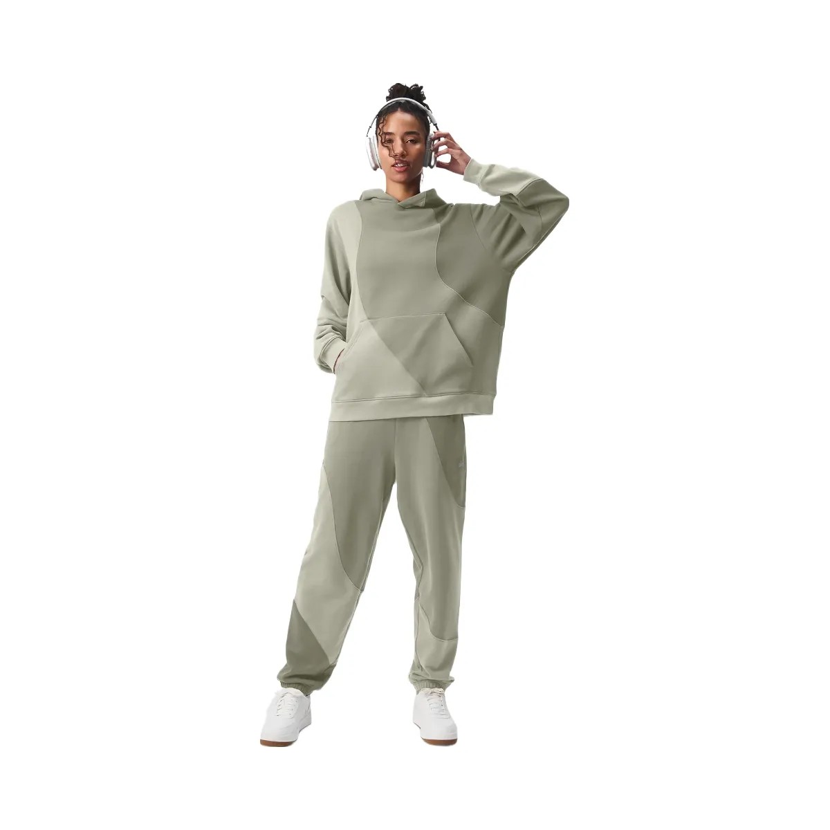 Alo Women's Make Waves Hoodie - Limestone Tonal - HypeFly India View 3