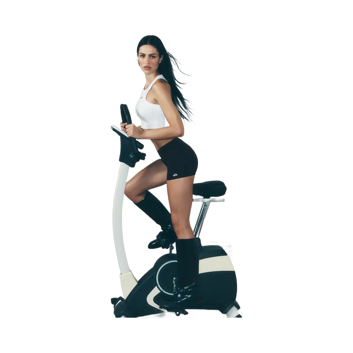Alo Women's 3" ALO Softsculpt High-Waist Precision Short - Black - HypeFly India View 5