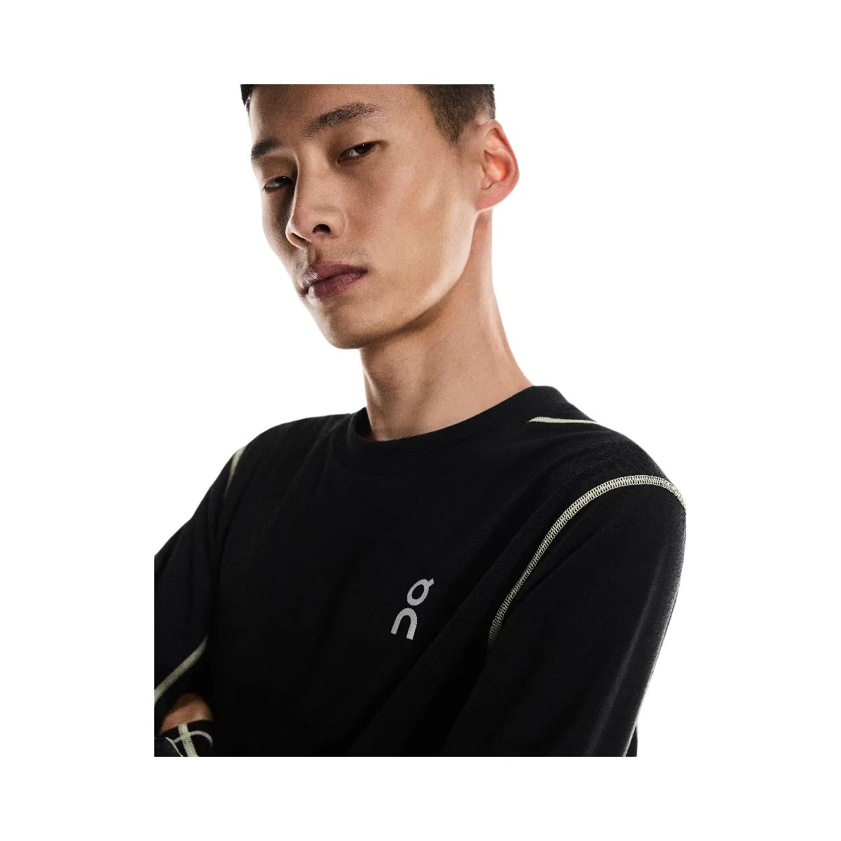 On Active Long-T Graphic Black - HypeFly India View 4