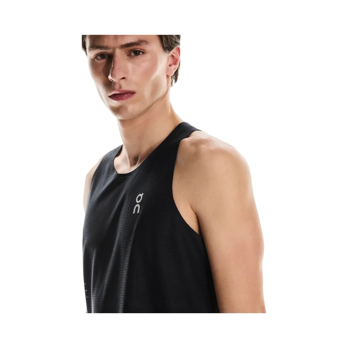 On Pace Tank Black - HypeFly India View 2