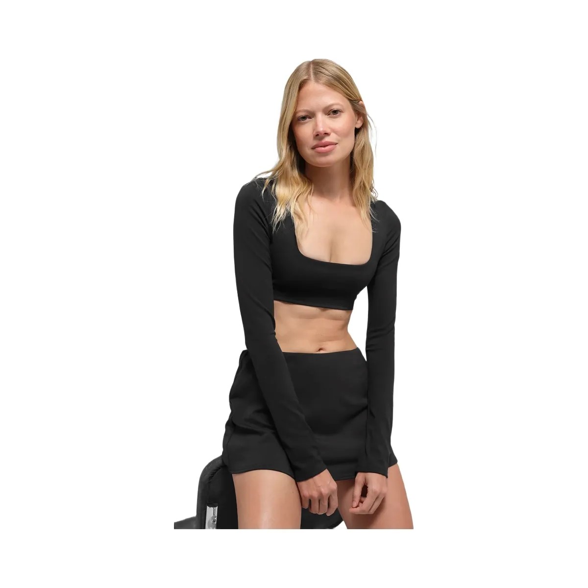 Alo Women's ALO Softsculpt Precision Long Sleeve Bra - Black - HypeFly India View 4
