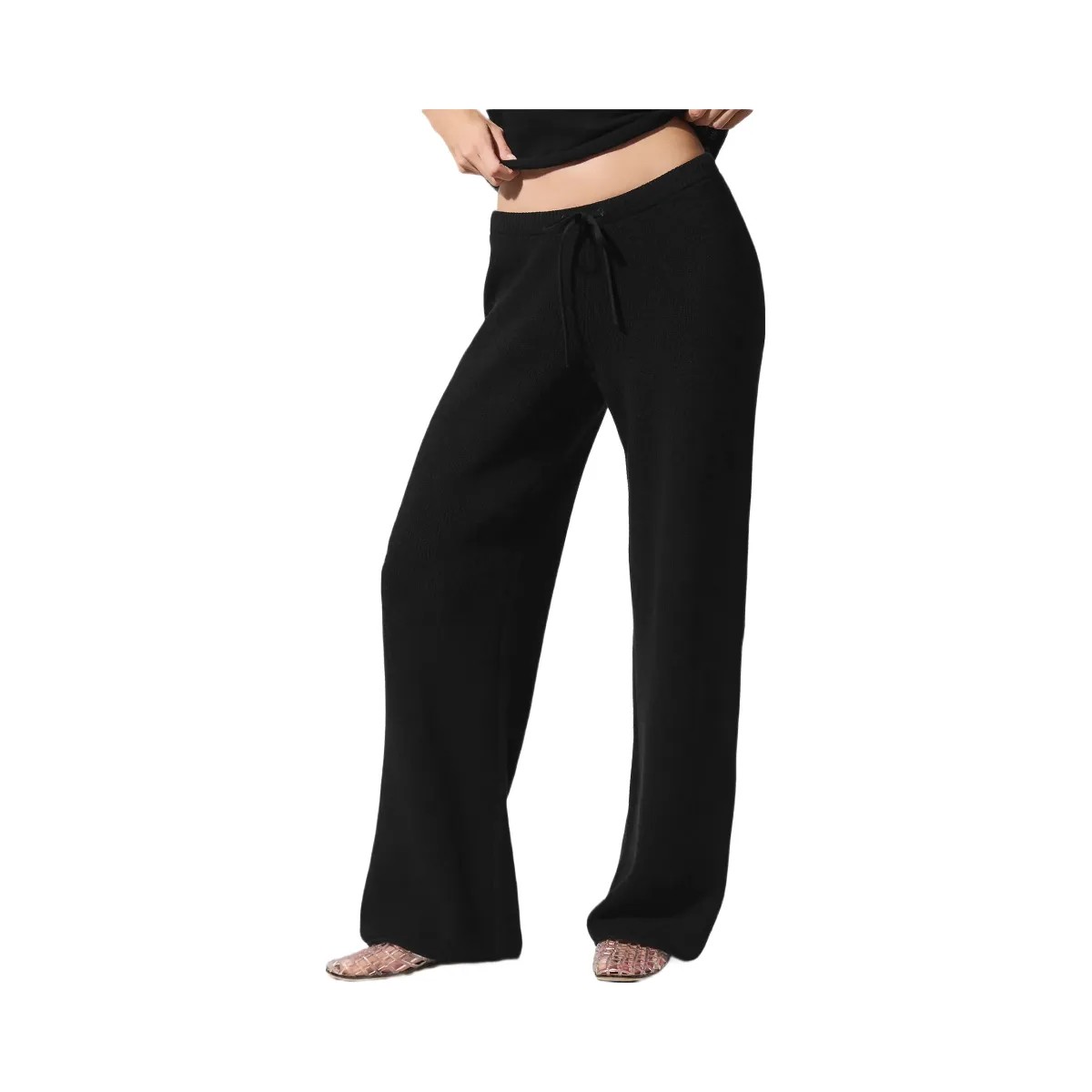 Alo Women's Supernatural Sweater Pant - Black - HypeFly India View 1