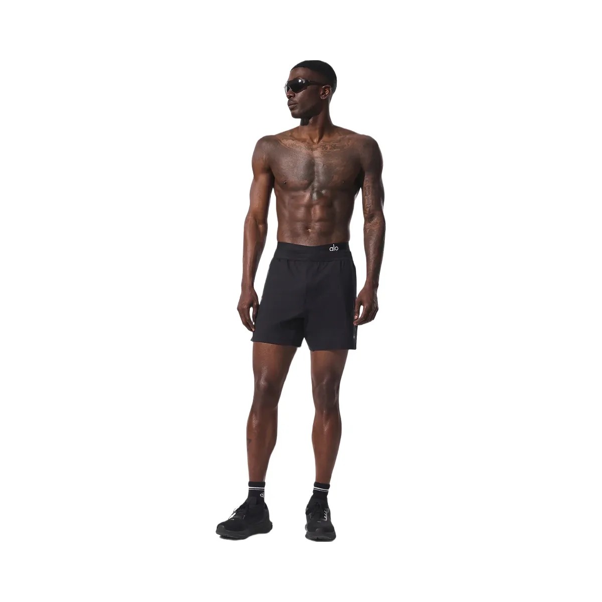Alo Men's 7" Conquer React Performance Short - Black - HypeFly India View 1