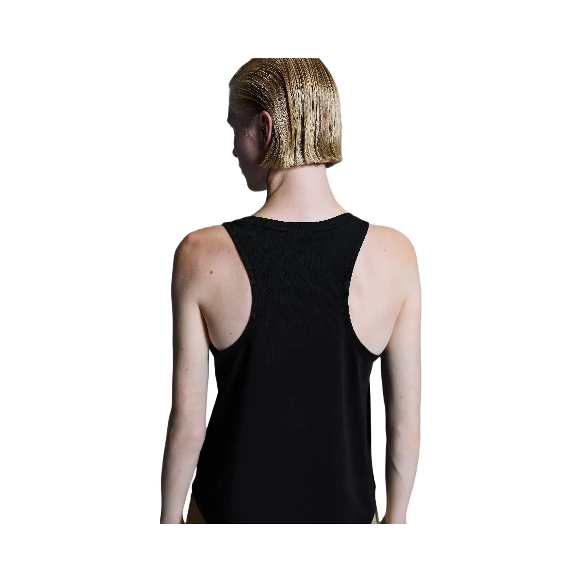 On Focus Tank Black  - HypeFly India View 3