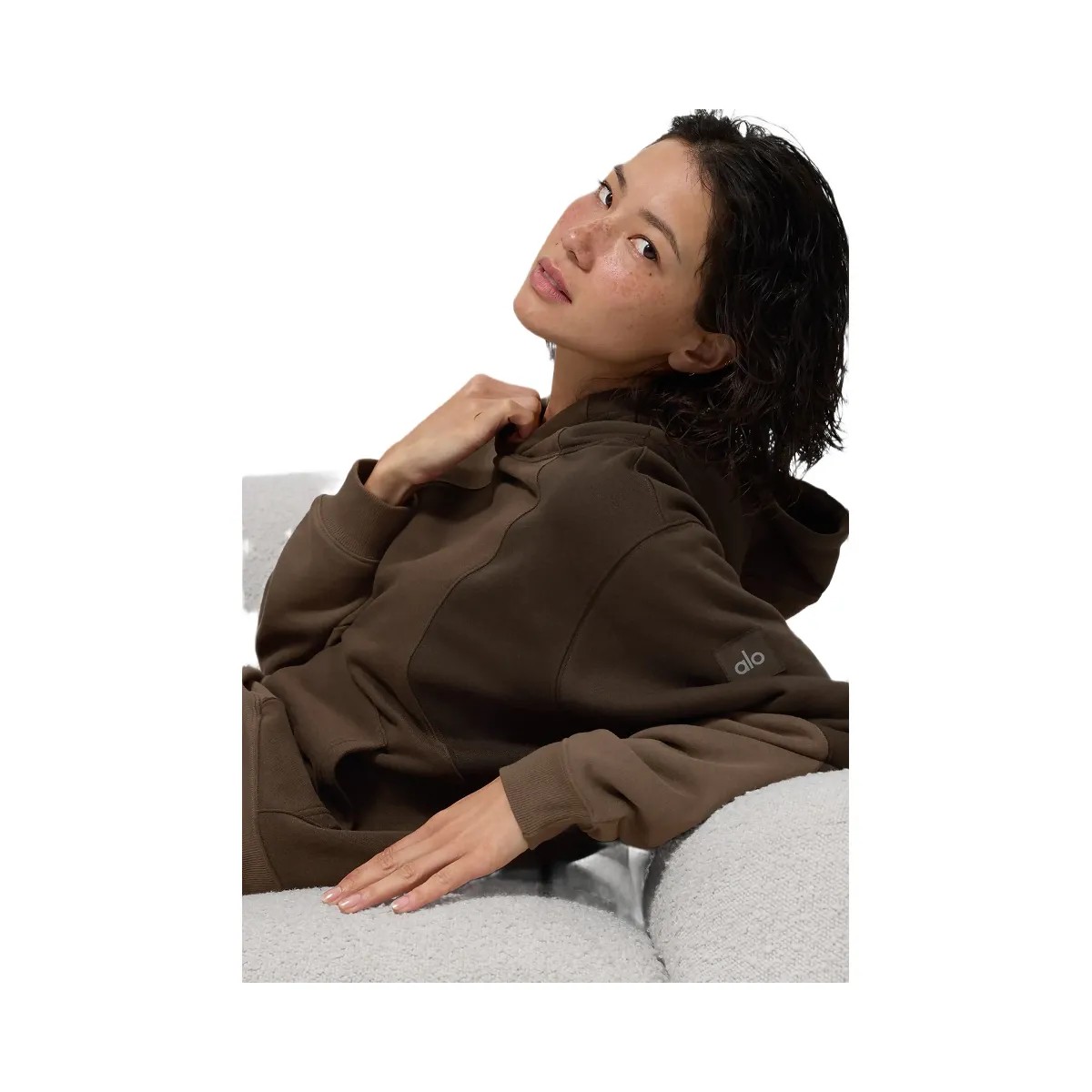 Alo Women's Make Waves Hoodie - Espresso Tonal - HypeFly India View 2