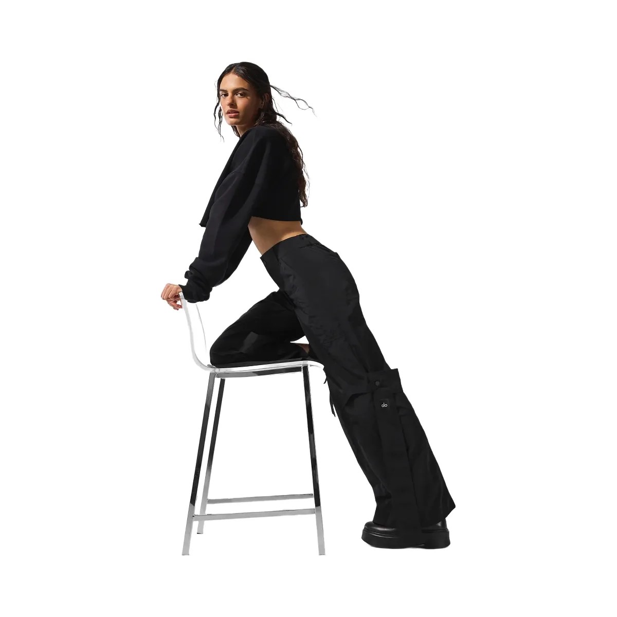 Alo Women's Extreme Cropped Pullover - Black - HypeFly India View 4