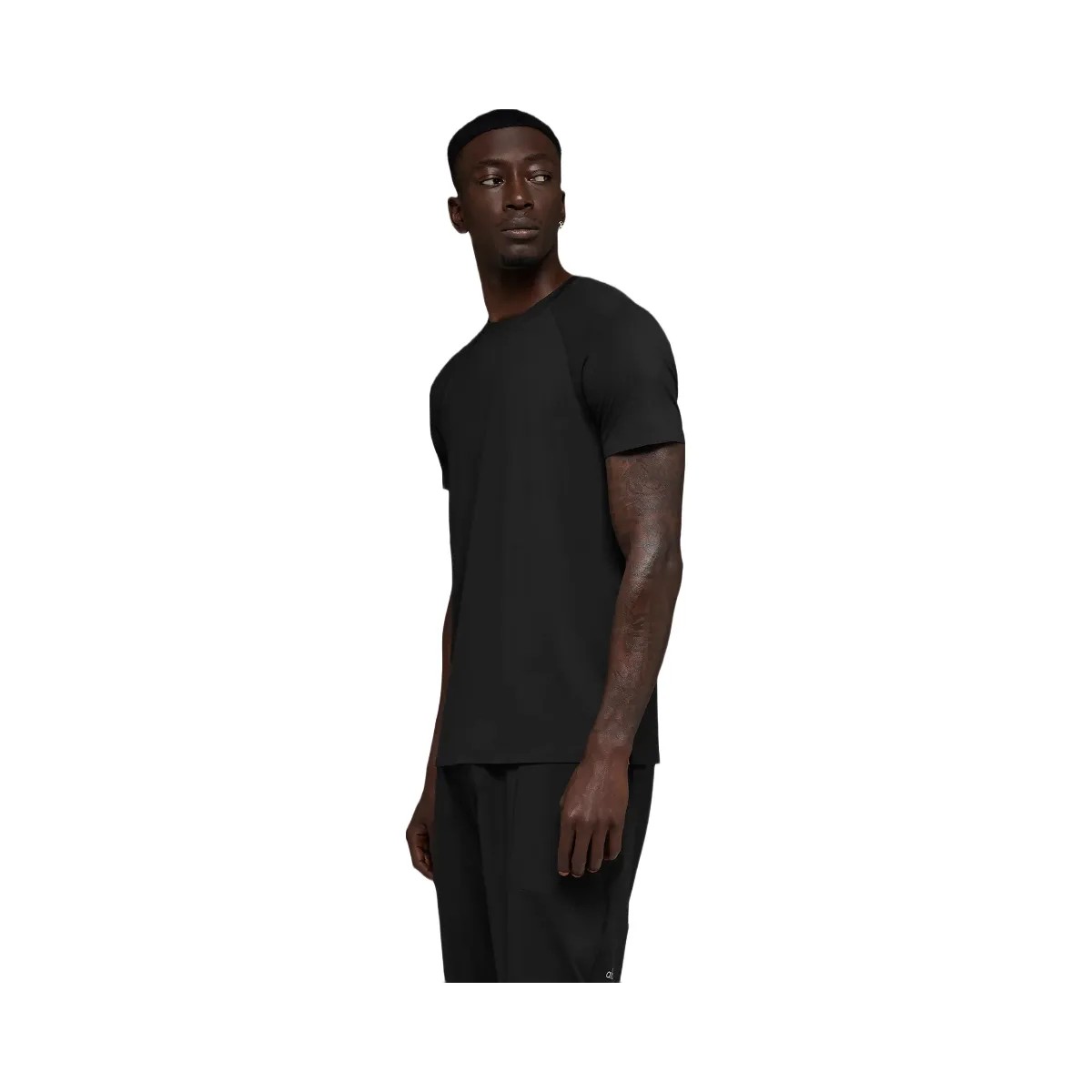 Alo Men's Idol Crewneck Short Sleeve - Black - HypeFly India View 4