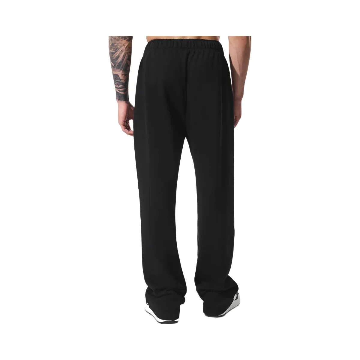 Alo Men's Accolade Straight Leg Sweatpant - Black - HypeFly India View 3