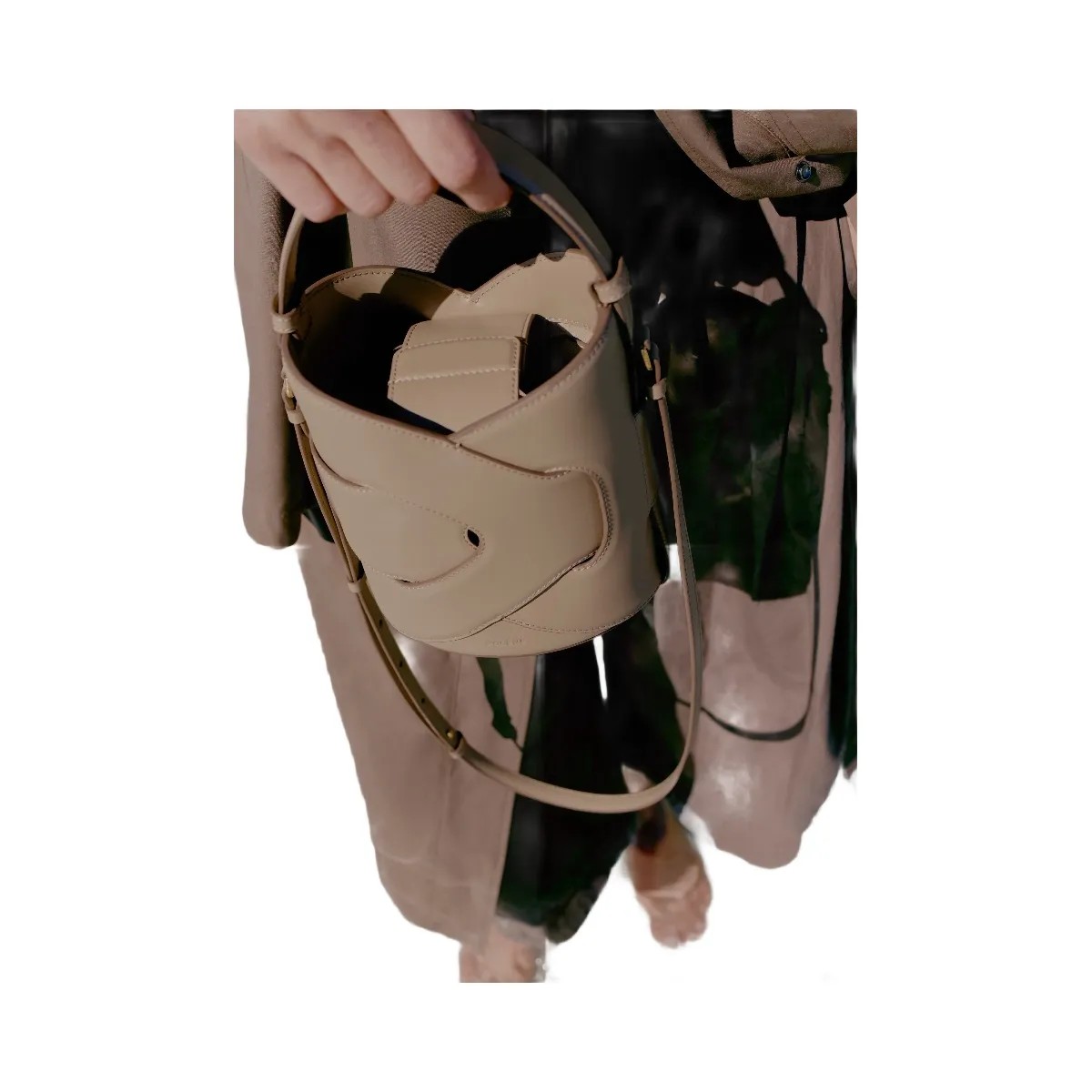 Polene Nodde Seau Taupe - HypeFly India View 4