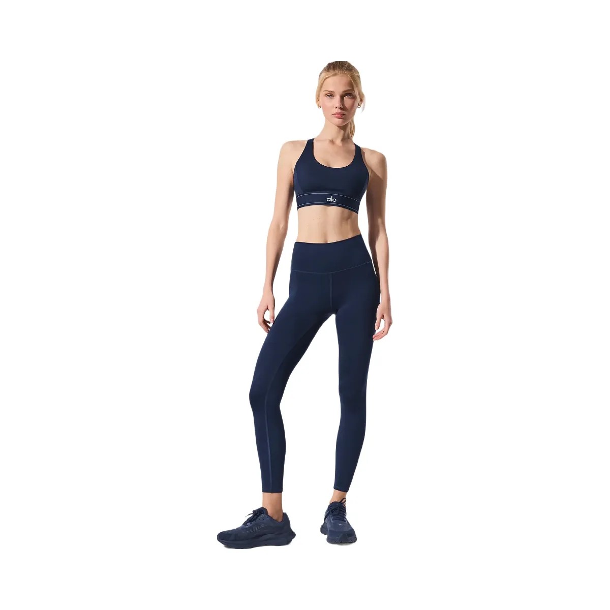 Alo Women's Airlift Suit Up Bra - Navy/Navy - HypeFly India View 4