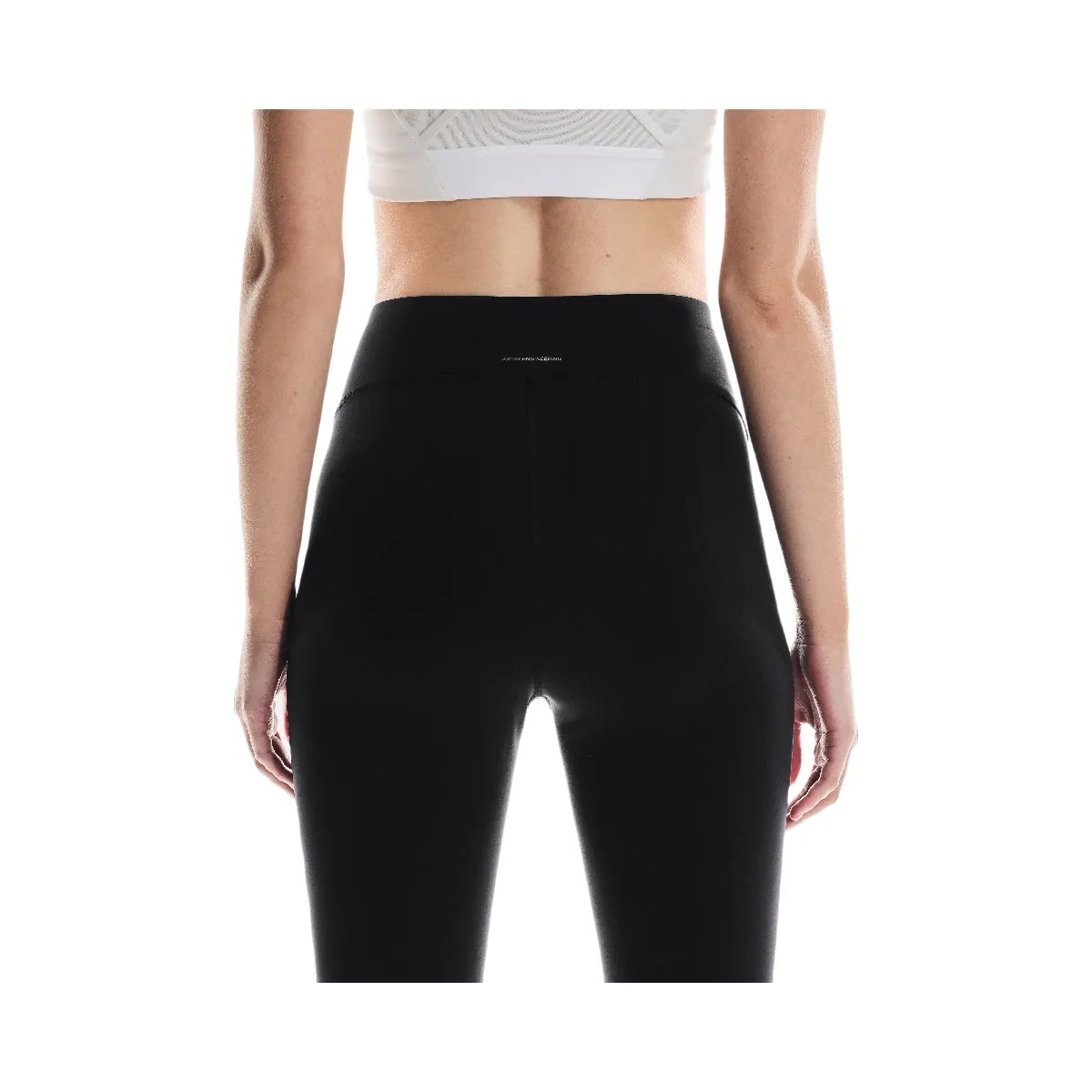 On Train Tights 7/8 Black  - HypeFly India View 1