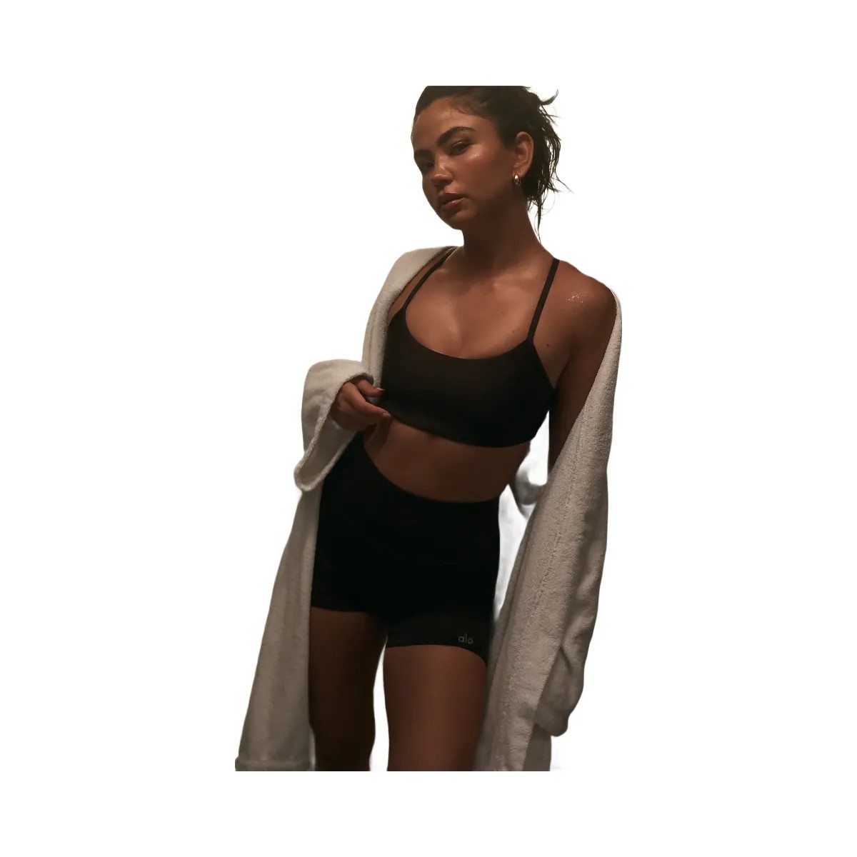 Alo Women's 5" Airlift Energy Short - Black - HypeFly India View 5