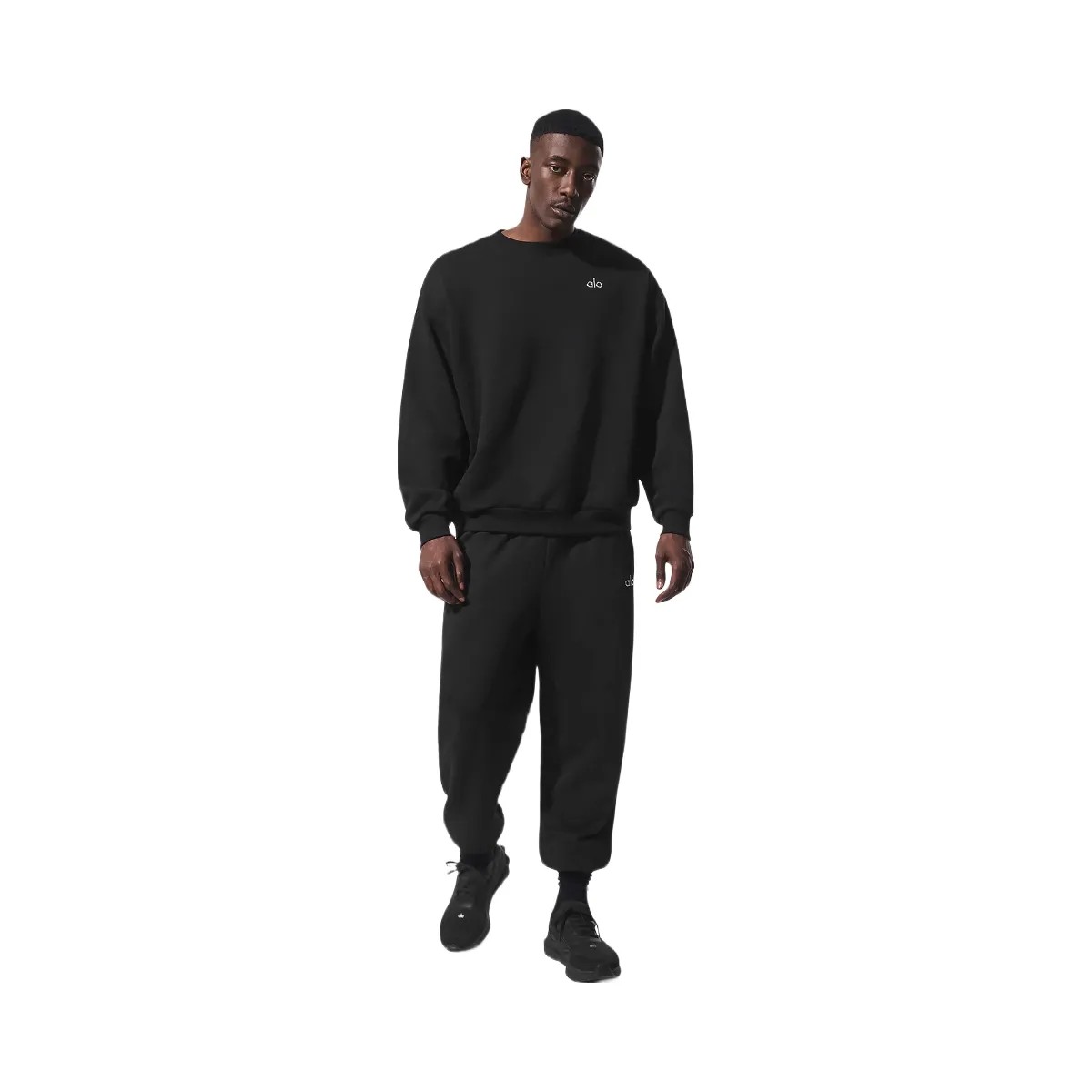 Alo Accolade Crew Neck Pullover - Black - HypeFly India View 1