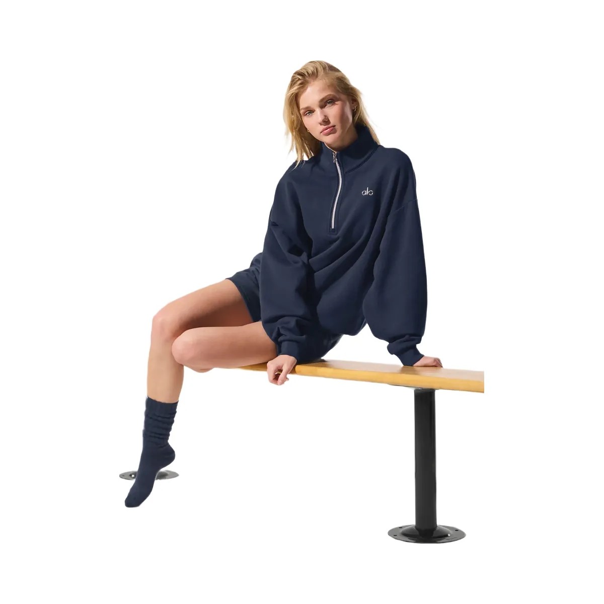 Alo Women's Accolade 1/4 Zip Pullover - Navy - HypeFly India View 3