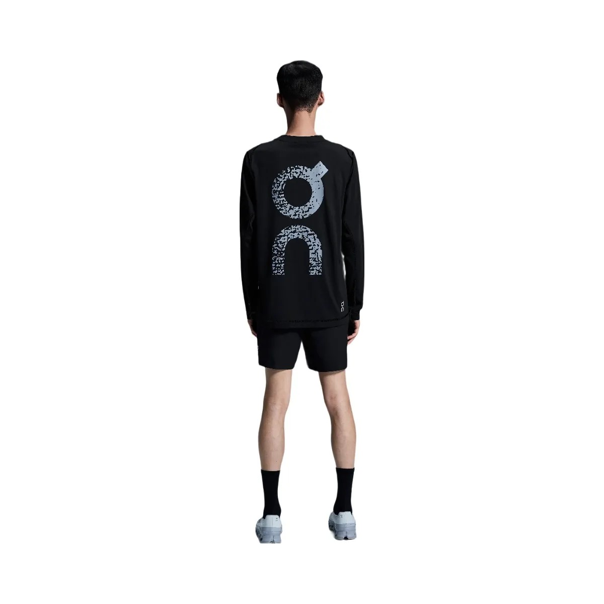 On Train Long-T Graphic Black - HypeFly India View 2