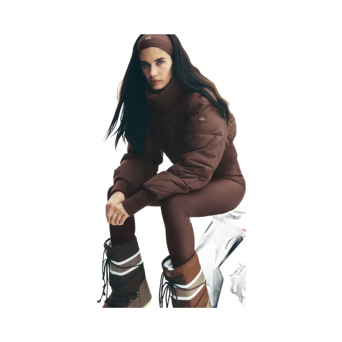 Alo Women's Cropped Atmosphere Puffer - Brownstone - HypeFly India View 6